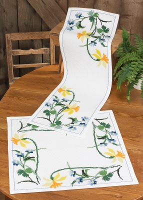 click here to view larger image of Easter Lily Table Runner (counted cross stitch kit)