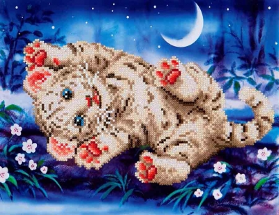 click here to view larger image of Baby Tiger Roly Poly (Diamond Embroidery)