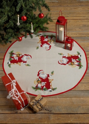 click here to view larger image of Santa Claus Tree Skirt (counted cross stitch kit)