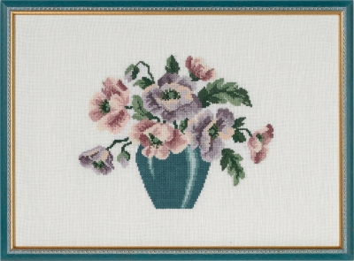 click here to view larger image of Anemones - 14ct Aida (counted cross stitch kit)