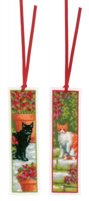 click here to view larger image of Bookmark Cats (set of 2) (counted cross stitch kit)