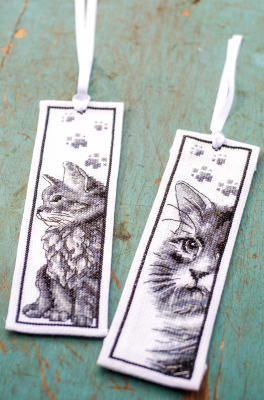 click here to view larger image of Cats - 2 Bookmarks (counted cross stitch kit)