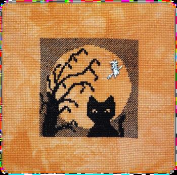 click here to view larger image of Halloween Silhouette 2014 - Cat in the Moon ()