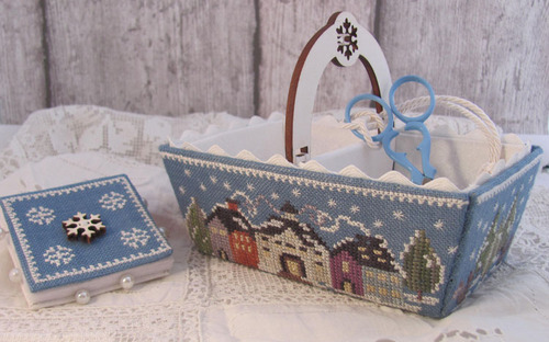 click here to view larger image of Winter Days Sewing Basket w/ Handle and button ()