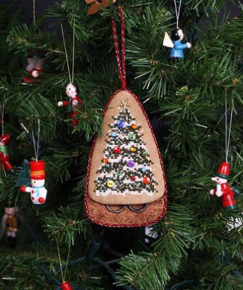 click here to view larger image of Gingerbread Scissors Keep Ornament (chart)