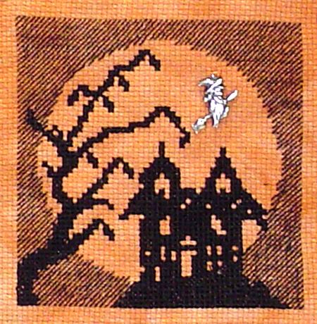 click here to view larger image of Haunted House In The Moon (with one charm) (chart)