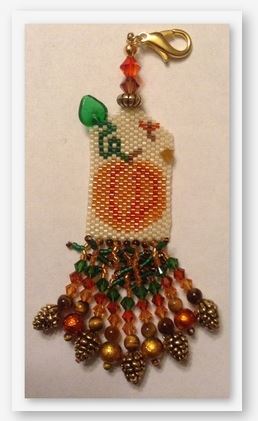 click here to view larger image of Pumpkin and Pinecones fob (bead kit)