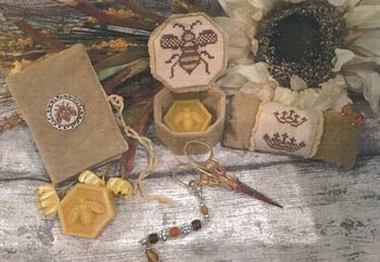 click here to view larger image of Queen Bee Sewing Set (chart)