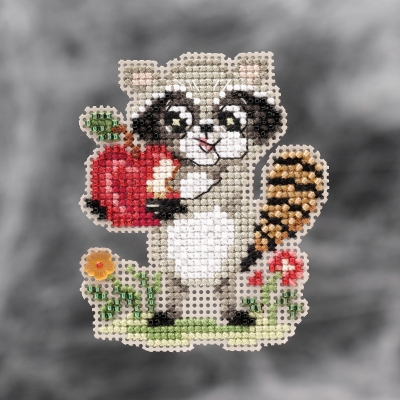click here to view larger image of Rosie Raccoon (2021) (counted cross stitch kit)