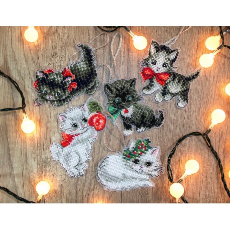 click here to view larger image of Christmas Kittens Toys (counted cross stitch kit)