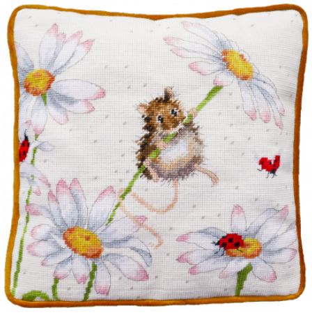 click here to view larger image of Daisy Mouse Tapestry (needlepoint kit)