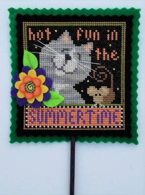 click here to view larger image of Hot Fun In The Summertime Plant Poke Kit (counted cross stitch kit)