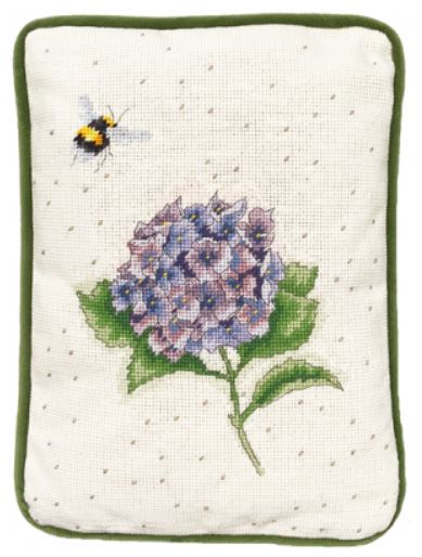 click here to view larger image of Busy Bee Tapestry, The (needlepoint kit)