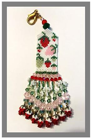 click here to view larger image of Strawberry Pie Fob (bead kit)