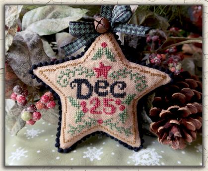 click here to view larger image of Dec 25 Star Christmas Ornament (chart)