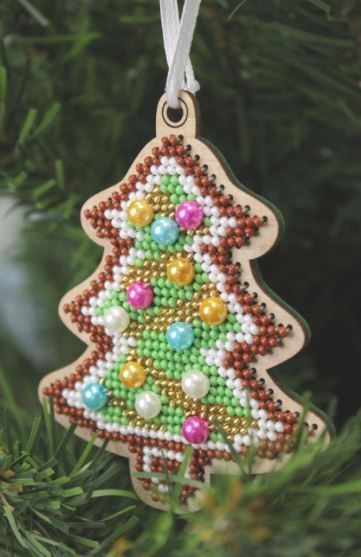 click here to view larger image of Christmas Tree  Toy SO-062 (bead kit)