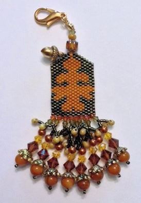 click here to view larger image of Basket of Acorns Fob (bead kit)