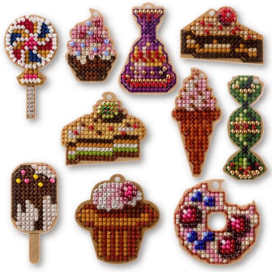click here to view larger image of Ornament Kit/Wood - FLSW-003 (counted cross stitch kit)