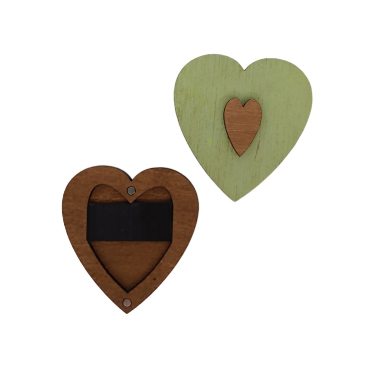click here to view larger image of Wooden Needle Case/Green Heart (accessory)