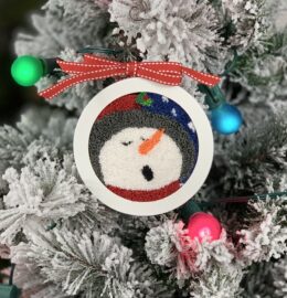 click here to view larger image of Top Hat Snowman  (Punchneedle)