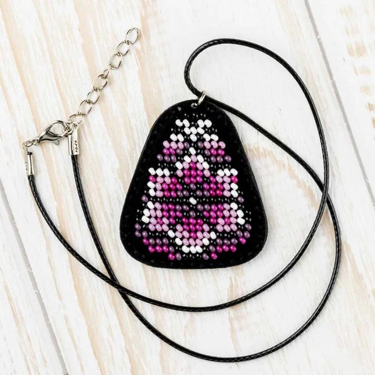 click here to view larger image of Pendant Bead Embroidery Kit/Faux Leather - FLBB-081 (bead embroidery kit)