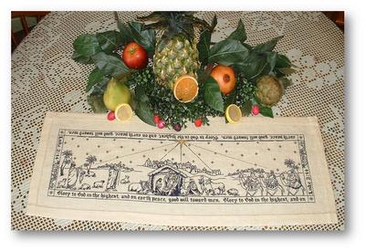 click here to view larger image of The Nativity Story - Table Runner (chart)