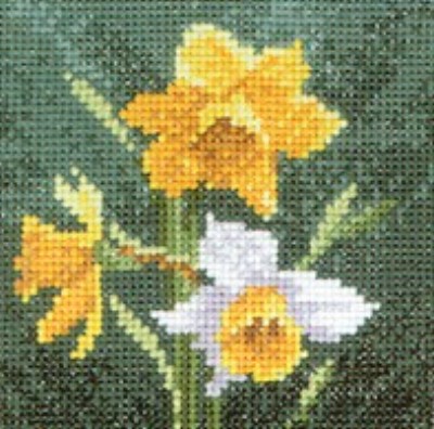 click here to view larger image of Mini Daffodil  (counted cross stitch kit)